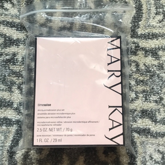 Mary  Kay Microdermabrasion plus set - Picture 1 of 5